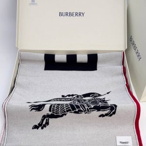 Шарф Burberry