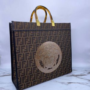 Сумка коллаборация Fendi и Versace