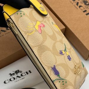 Аксессуар для телефона Coach