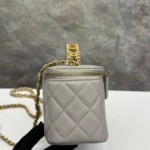 Сумка-косметичка Chanel