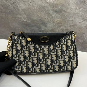 Сумка Dior 30 Montaigne Hobo Avenue