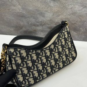 Сумка Dior 30 Montaigne Hobo Avenue