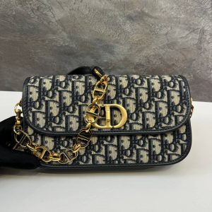 Сумка Dior 30 Montaigne Avenue