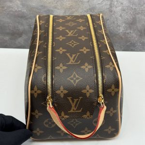 Косметичка Louis Vuitton Dopp Kit