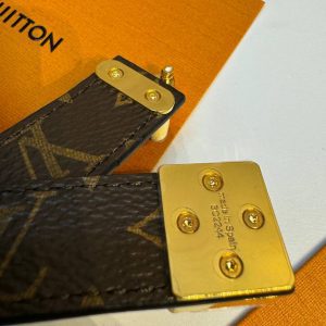 Ремень Louis Vuitton Serrures