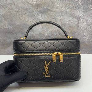 Сумка-косметичка Yves Saint Laurent