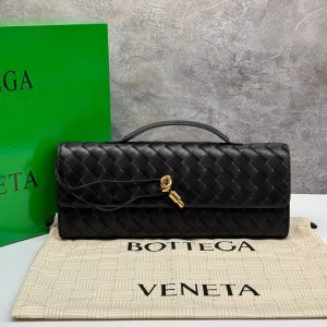 Клатч Bottega Veneta Andiamo