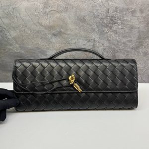 Клатч Bottega Veneta Andiamo