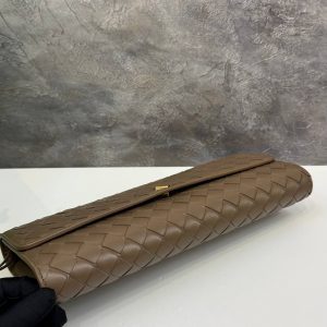 Клатч Bottega Veneta Andiamo