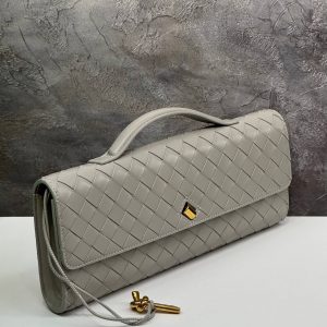 Клатч Bottega Veneta Andiamo