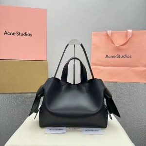 Сумка Acne Studios Musubi