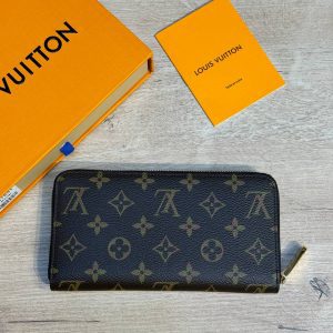 Кошелёк Louis Vuitton