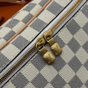 Косметичка Louis Vuitton