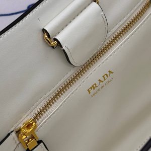 Сумка Prada