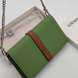 Клатч Loewe