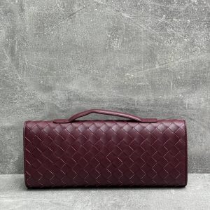 Клатч Bottega Veneta