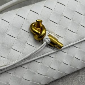 Клатч Bottega Veneta