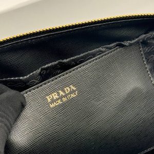 Сумка Prada