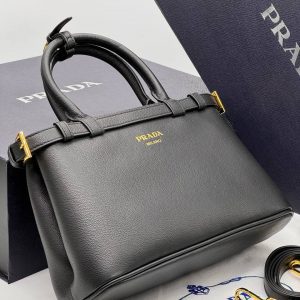 Сумка Prada