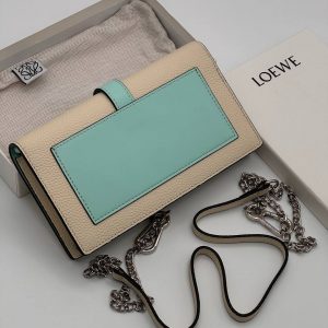 Клатч Loewe